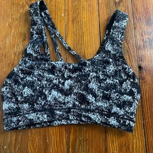 lululemon sports bra